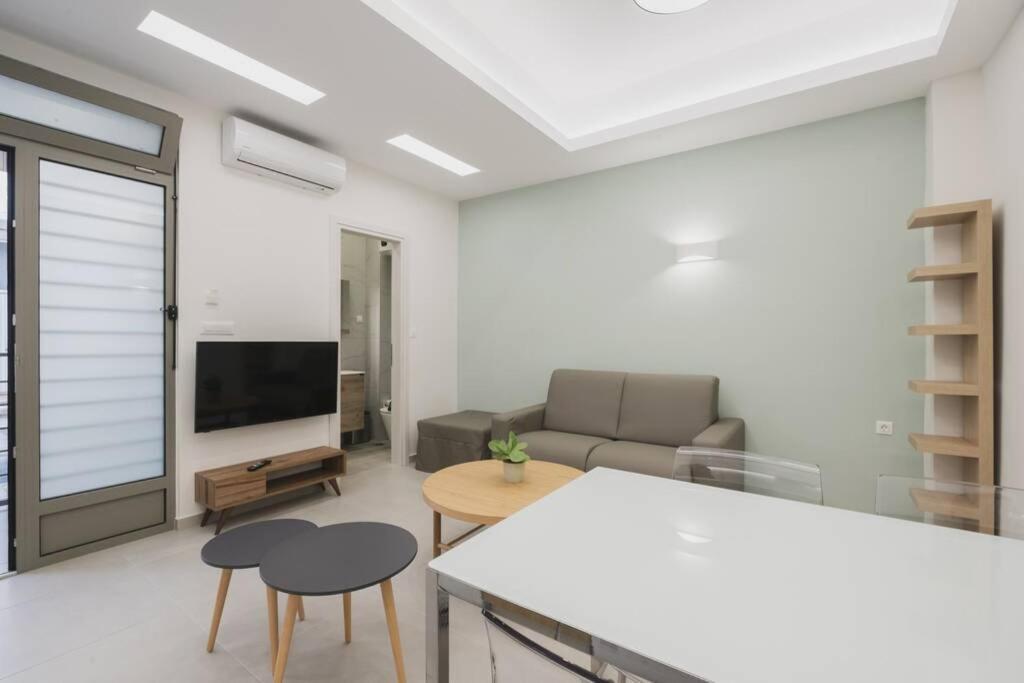 Peris 3 - Central Apt Near Old Town - Ac, Wifi Chania  Eksteriør billede