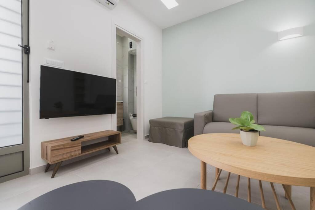 Peris 3 - Central Apt Near Old Town - Ac, Wifi Chania  Eksteriør billede